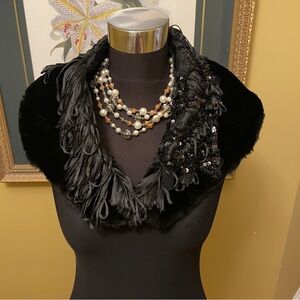 Faux fur collar
